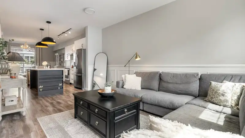 6 14905 60 AVENUE - photo 3 of 23