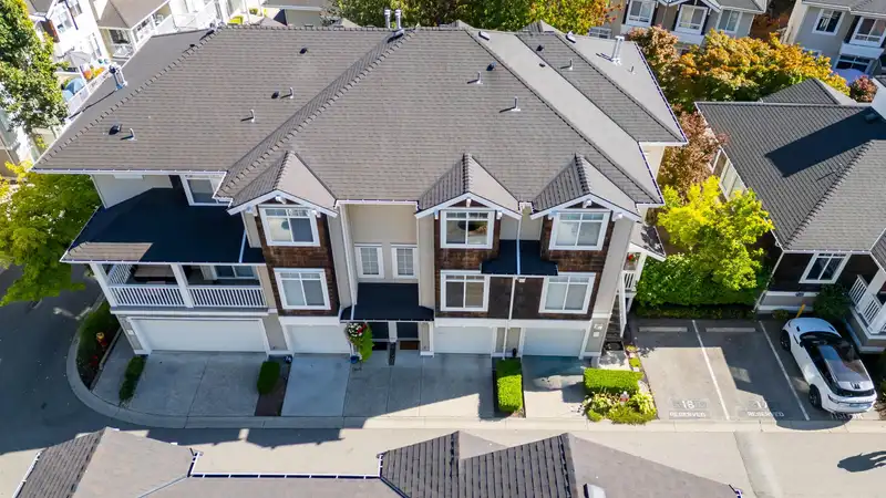 49 15030 58 AVENUE - photo 2 of 25