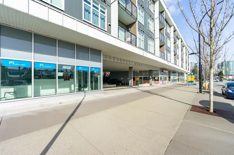 PH27 6283 KINGSWAY - photo 2 of 22