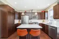 6069 163B STREET - thumbnail 8