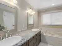 9467 163 STREET - thumbnail 12