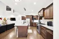 9467 163 STREET - thumbnail 9