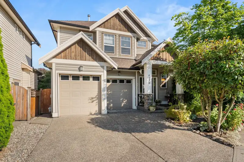 6170 150B STREET - photo 1 of 40