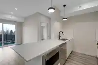 505 6285 KING GEORGE BOULEVARD - thumbnail 13