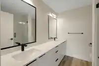 505 6285 KING GEORGE BOULEVARD - thumbnail 22