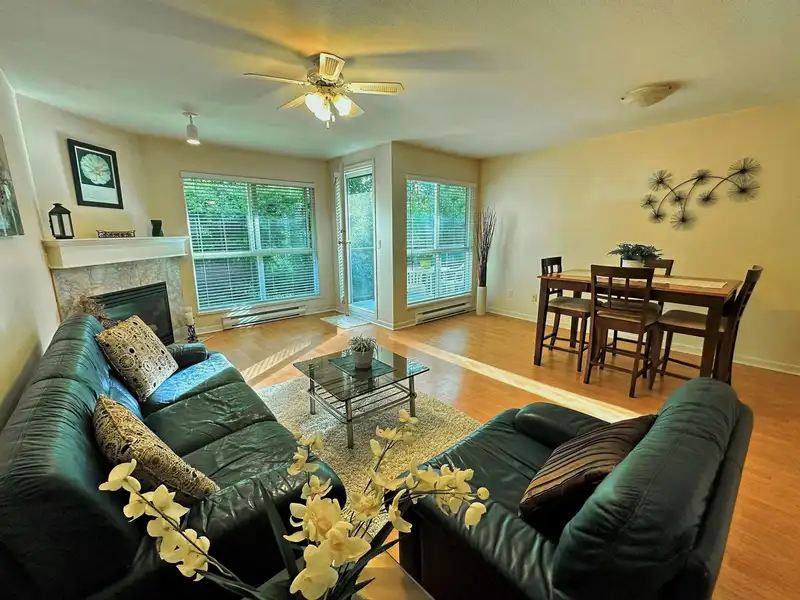 302 14988 101A AVENUE - photo 1 of 36
