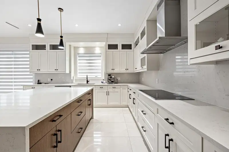 14074 79 AVENUE - photo 4 of 40