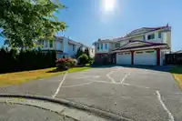 8879 141B STREET - thumbnail 1
