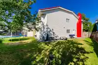 8879 141B STREET - thumbnail 39