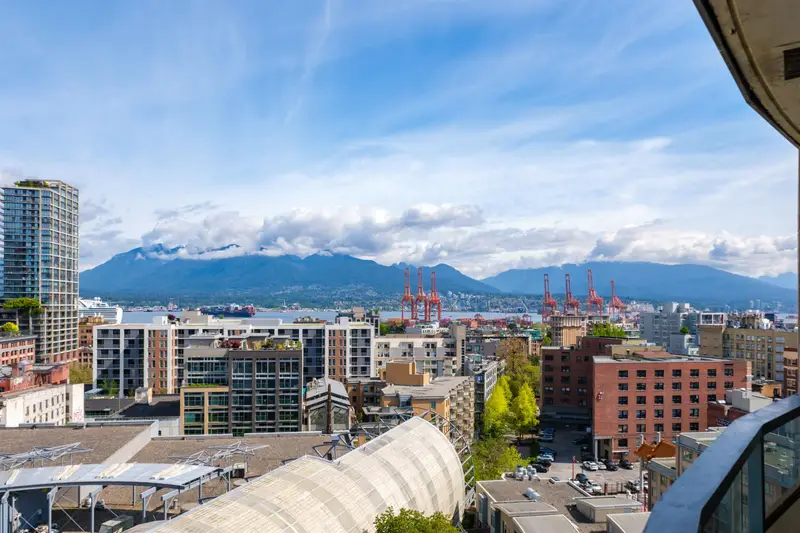 1703 63 KEEFER PLACE - photo 2 of 24