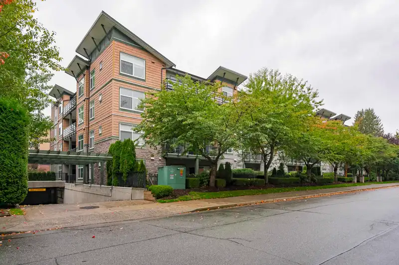 303 8183 121A STREET - photo 3 of 29