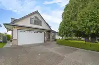 18186 CLAYTONWOOD CRESCENT - thumbnail 1
