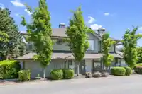 1 15860 82 AVENUE - thumbnail 2