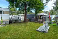 60 8266 KING GEORGE BOULEVARD - thumbnail 28