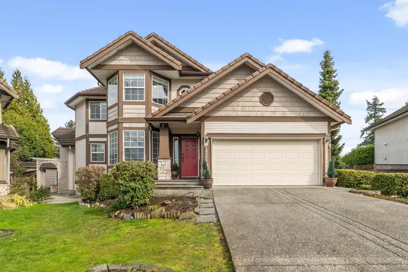 18377 66TH AVENUE - photo 1 of 40