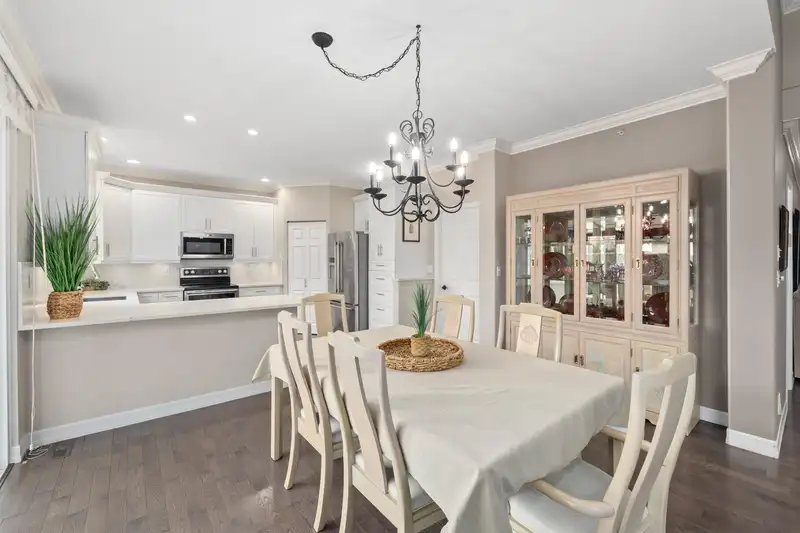 18377 66TH AVENUE - photo 4 of 40