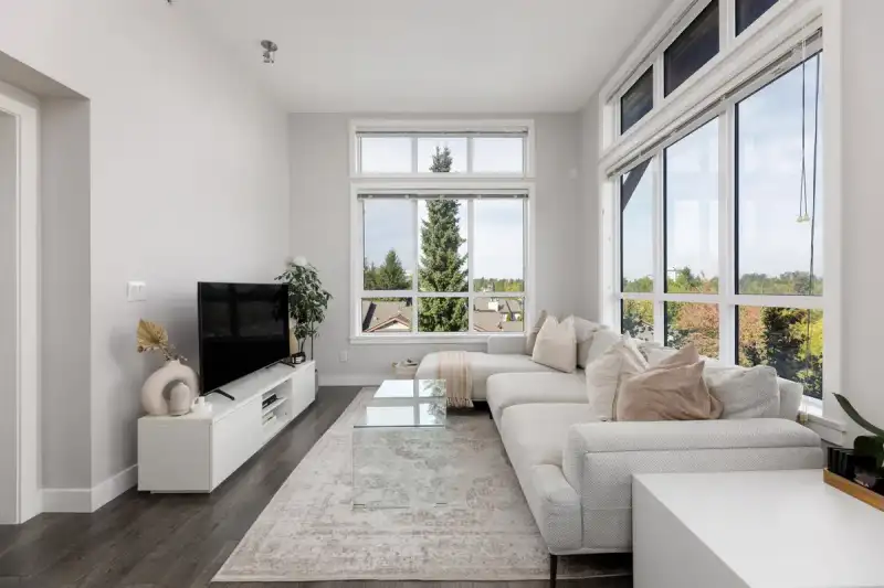 407 10477 154 STREET - photo 1 of 25