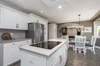 10155 171A STREET - thumbnail 14
