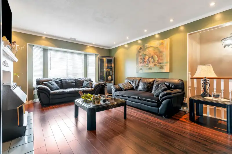 13280 81A AVENUE - photo 2 of 40