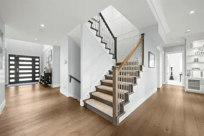 17585 ABBEY DRIVE - photo 3 of 40