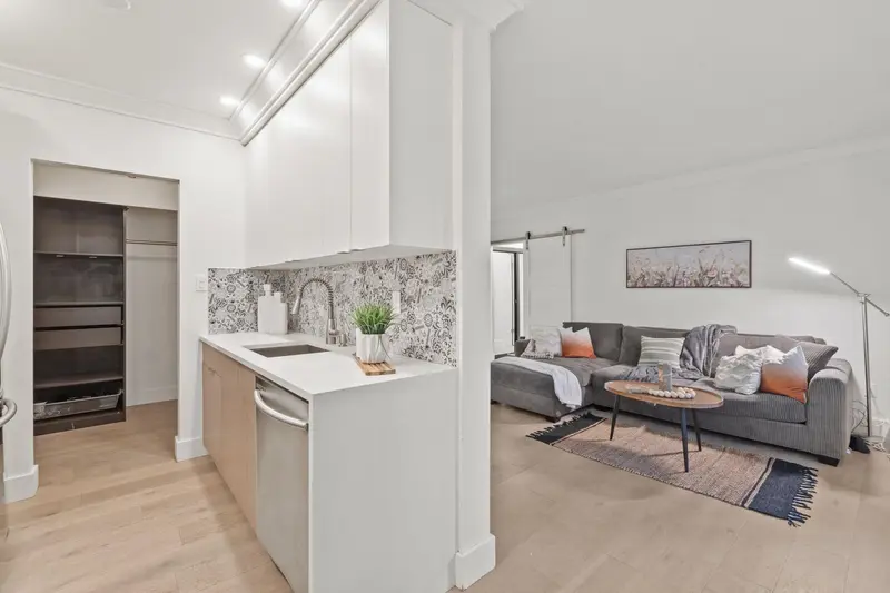 104 1540 E 4TH AVENUE - photo 4 of 25