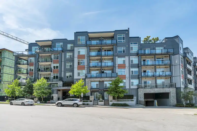 313 11077 RAVINE ROAD - photo 1 of 31