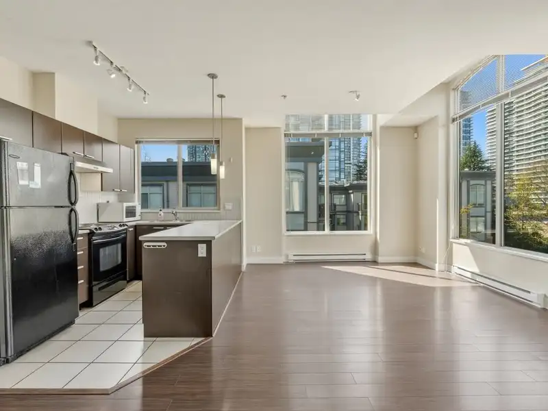 403 10499 UNIVERSITY DRIVE - photo 4 of 22
