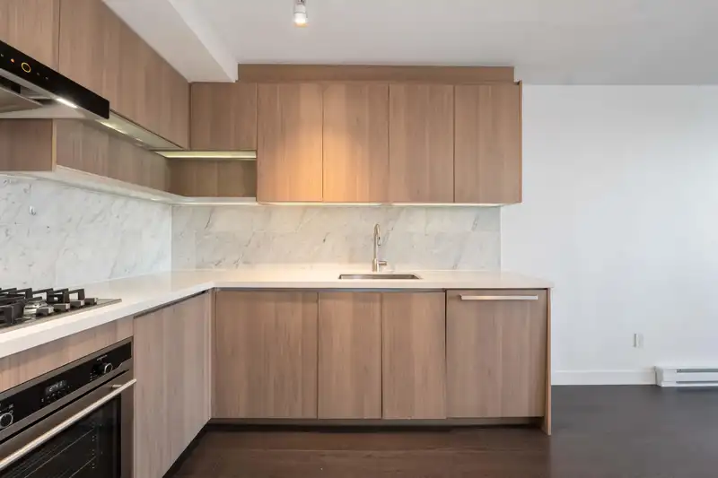 3301 13750 100 AVENUE - photo 3 of 24