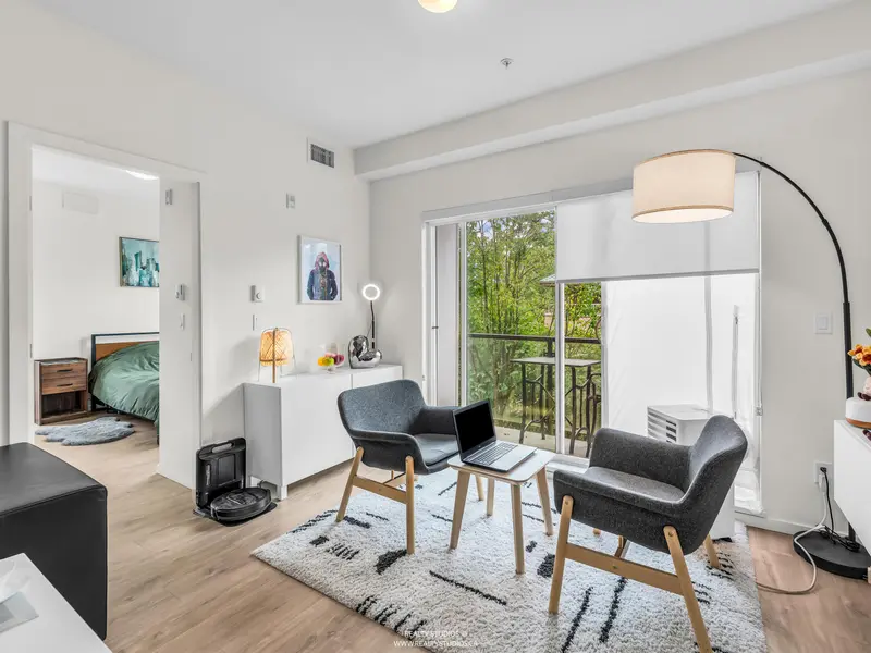 226 6283 KINGSWAY AVENUE - photo 4 of 25