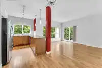 215 9655 KING GEORGE BOULEVARD - thumbnail 17