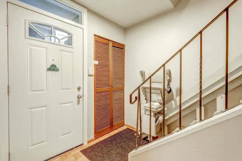 41 10555 153 STREET - photo 3 of 40