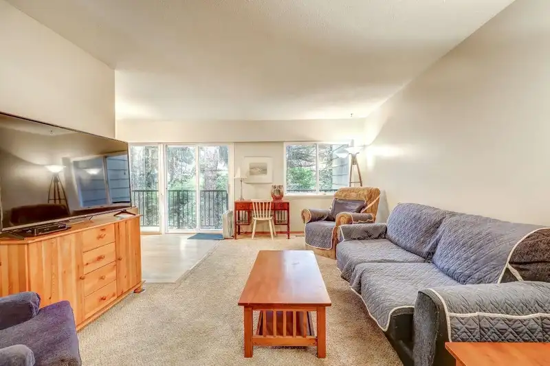 41 10555 153 STREET - photo 4 of 40