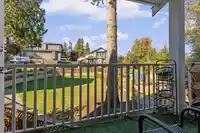 18 9762 182A STREET - thumbnail 12