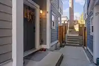 18 9762 182A STREET - thumbnail 3