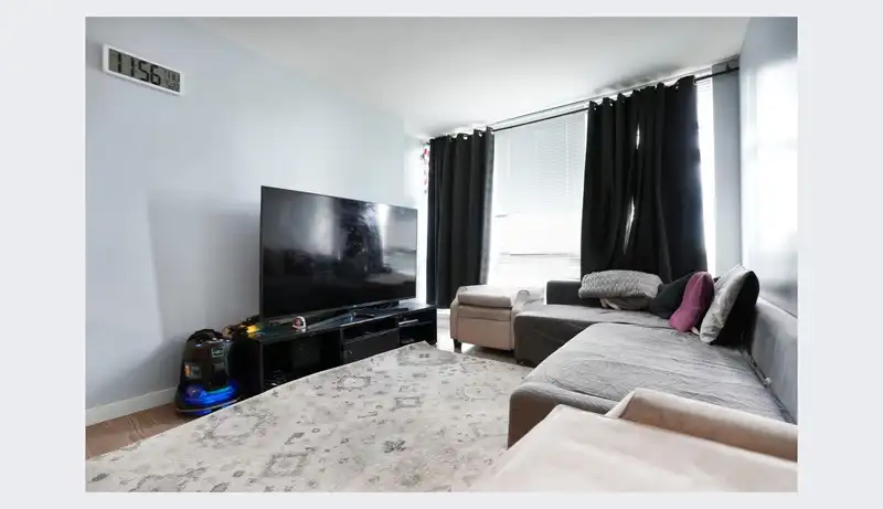 501 13618 100 AVENUE - photo 2 of 20