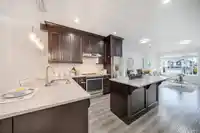 6 8747 162 STREET - thumbnail 8