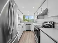 803 13353 108 AVENUE - thumbnail 11