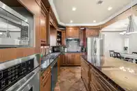 6719 193B STREET - thumbnail 17