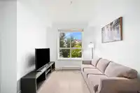 206 6468 195A STREET - thumbnail 3