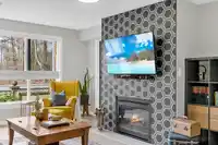 210 13860 70 AVENUE - thumbnail 1