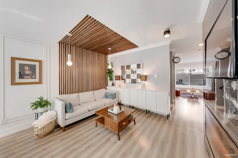 9 6767 196 STREET - photo 2 of 25