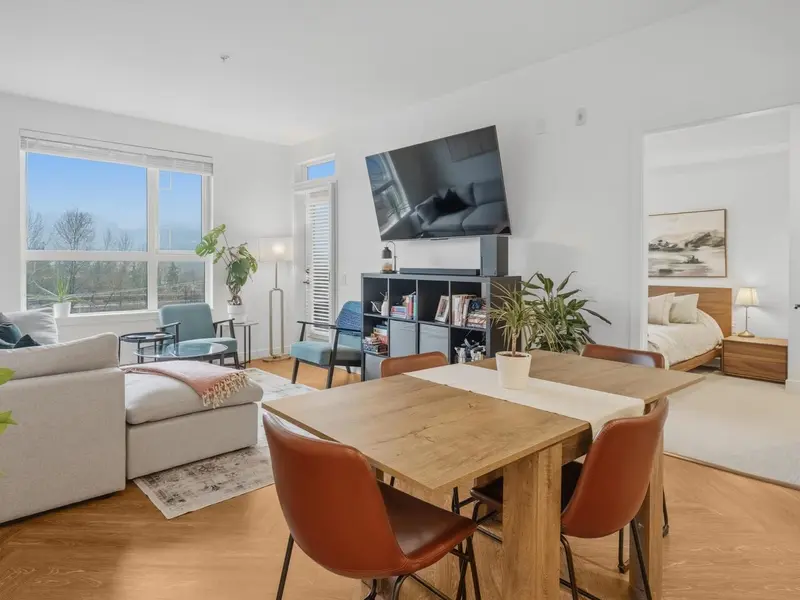 514 3229 ST. JOHNS STREET - photo 4 of 25