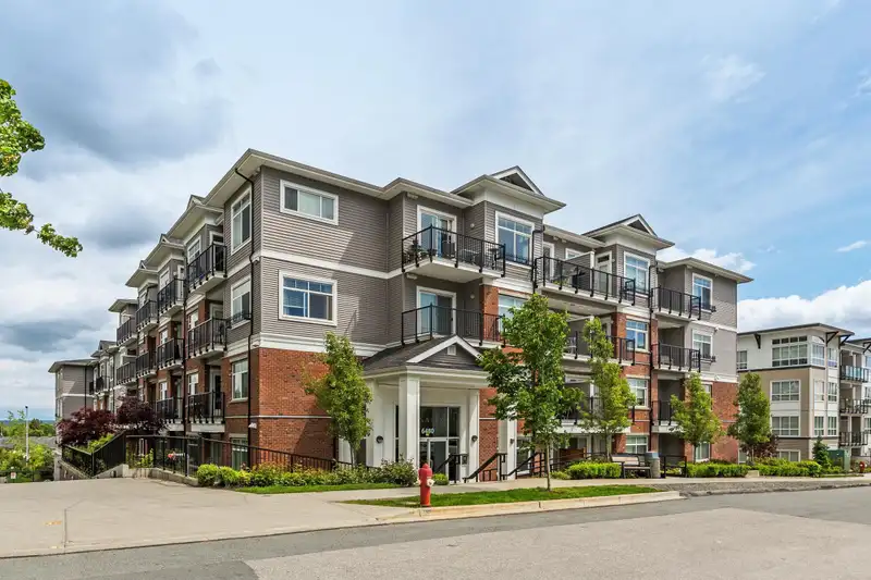 416 6480 195A STREET - photo 1 of 31