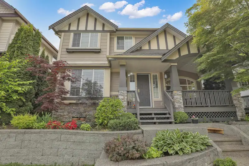 18456 68 AVENUE - photo 1 of 40