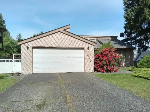 11417 ROYAL CRESCENT - photo 2 of 33