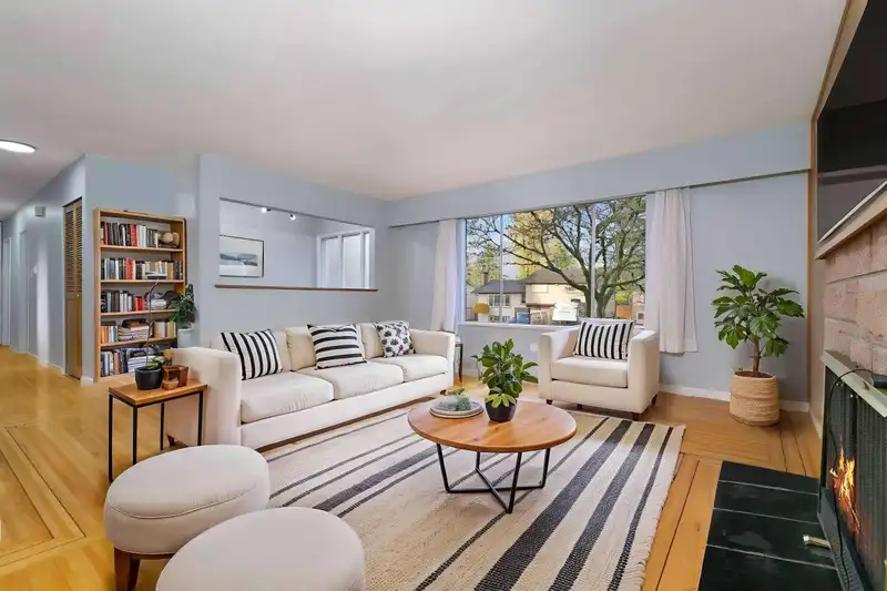 15110 PHEASANT DRIVE - photo 4 of 38