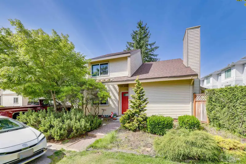 6138 W GREENSIDE DRIVE - photo 1 of 10