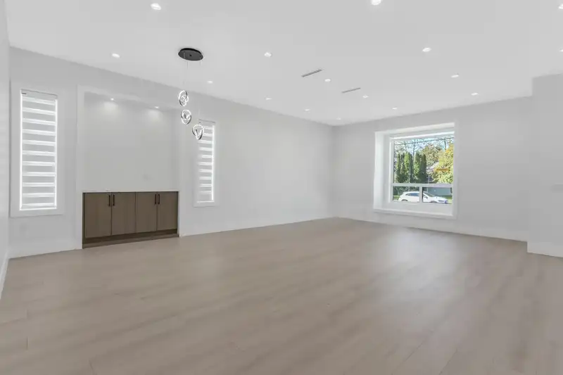 5936 168 STREET STREET - photo 4 of 31