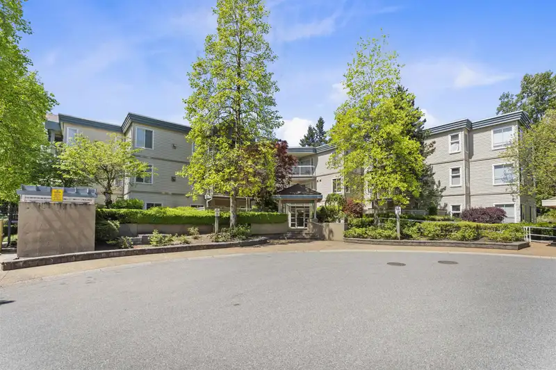 304 10675 138A STREET - photo 1 of 22