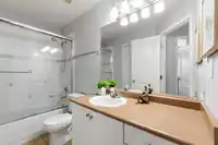 25 8289 121A STREET - thumbnail 24